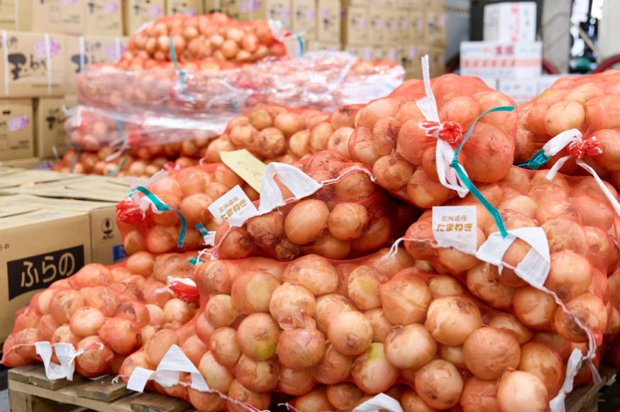 全国の農家の皆様から、顔の見える安心・安全な農産物を集めてまいります。ぜひ当社へのご出荷をご検討ください。心よりお待ちしております。